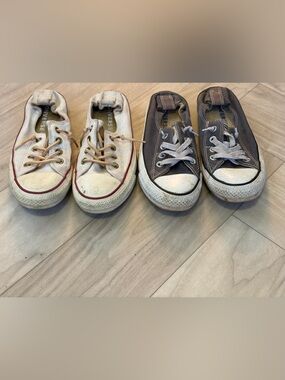 Converse Low Top Sneakers in White and Blue